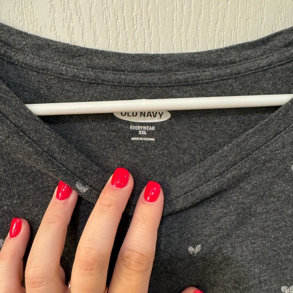 Old Navy Everywear tee. Excellent used condition. Size XXL - Picture 2 of 4